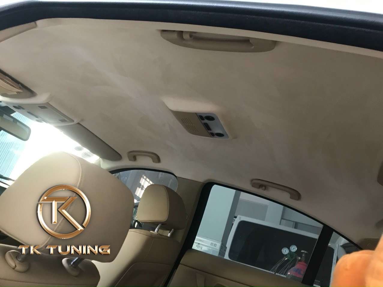 Dán Trần Da Cho Xe Mitsubishi Pajero Tại Tphcm Uy Tín